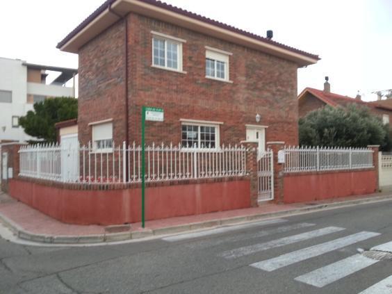 Casa adosada en Cuarte de Huerva