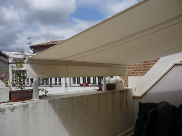 Toldo seminuevo