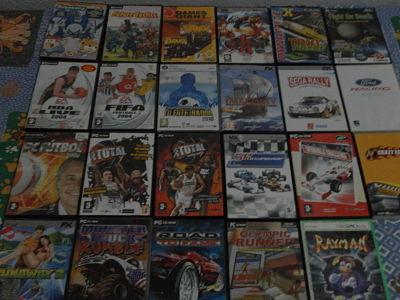 Vendo 26 juegos de PC en un buen estado.