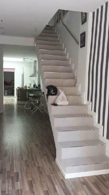 Duplex en Venta. 3 Dormitorios. 119 m2. Casa baja reformada en Alfafar.