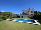 Chalet con 5 dormitorios se vende en Estepona, Costa del Sol - mejor precio | unprecio.es