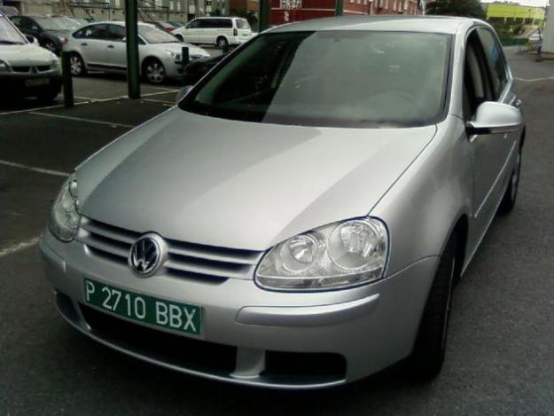 Venta de coche Volkswagen Golf V Tdi '06 en A Coruña