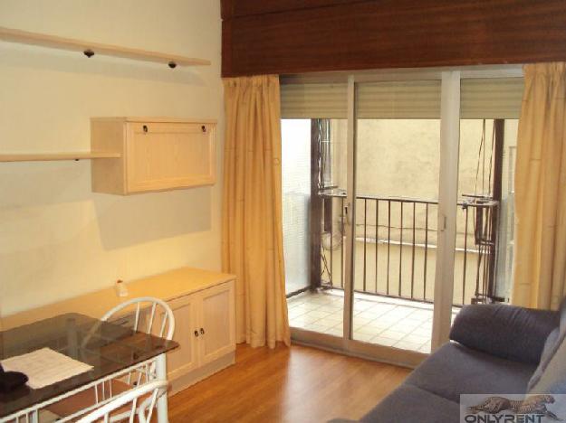 Apartamento 1 dormitorios, 1 baños, 0 garajes, Buen estado, en Madrid, Madrid