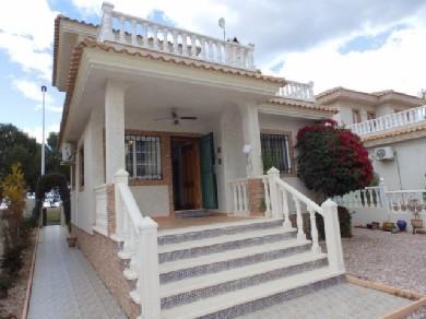 Chalet con 3 dormitorios se vende en Los Dolses