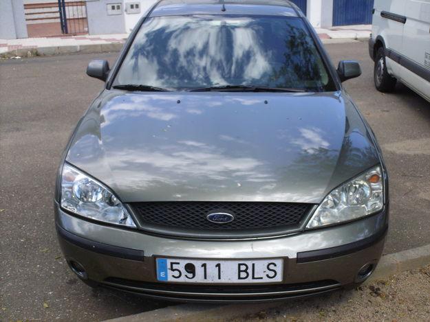 Vendo Ford Mondeo.