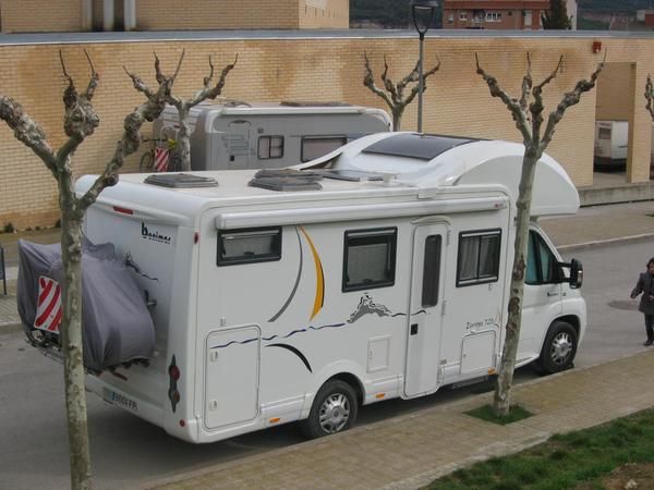 VENDO AUTOCARAVANA BENIMAR 740