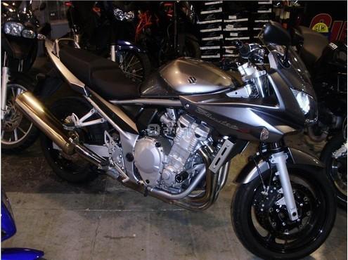 SUZUKI Bandit 650 S