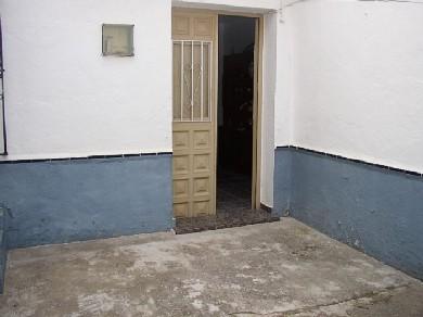 Adosado con 2 dormitorios se vende en Alora