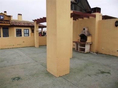 Apartamento con 3 dormitorios se vende en Marbella, Costa del Sol