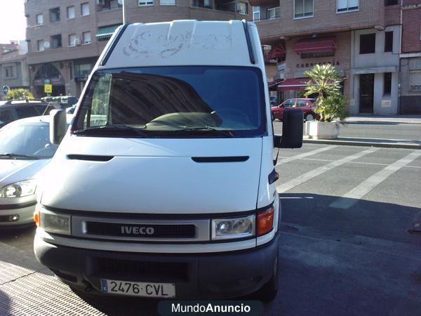 Furgoneta IVECO Daily