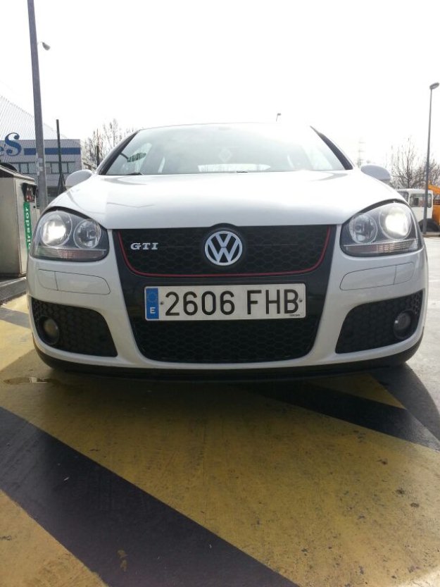se vende golf v gti dsg 200cv