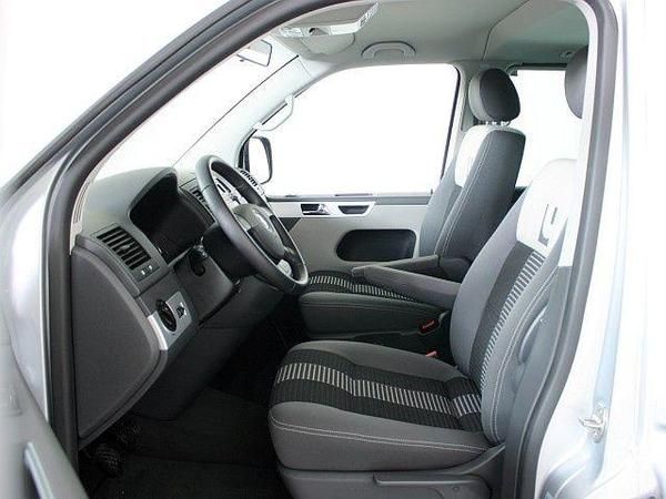 Volkswagen Multivan 2.5TDI United DPF, 7 Plazas