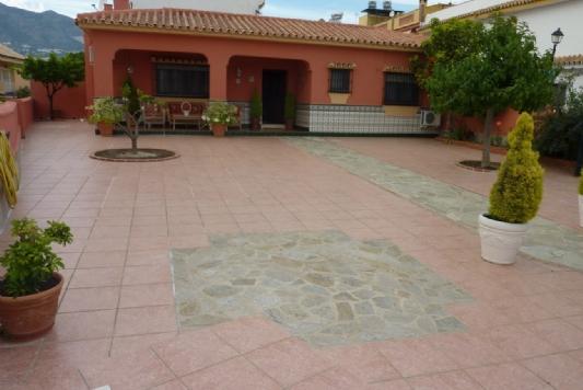 3 Dormitorio Chalet En Venta en Fuengirola, Málaga