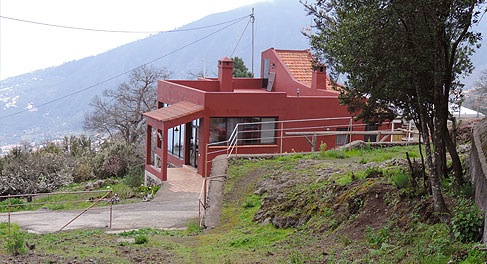 Finca rústica de 21000m2 con casa rústica de 140m2 en la orotava, tenerfie