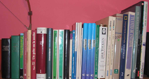 OCASION SE VENDE CONJUNTOS DE LIBROS VARIADOS CON REGALO DE EQUIPO DE MUSICA