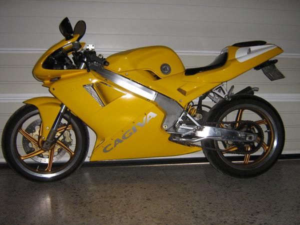 Vendo Cagiva Mito 125cc nuevisima para carnet B precio:1600 e. tlf(638-792-862) Toño