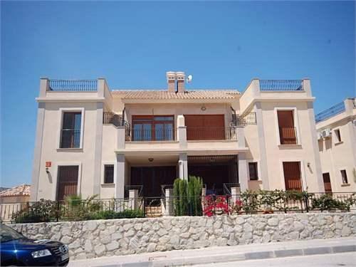 Apartment for Sale in Alicante, Comunidad Valenciana, Ref# 2760885