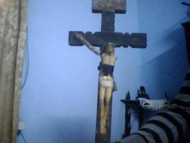 donde puedo vender un cristo de madera de 100 aos