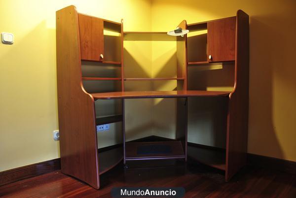 SE VENDE MESA PARA ORDENADOR PERFECTO ESTADO MARCA\