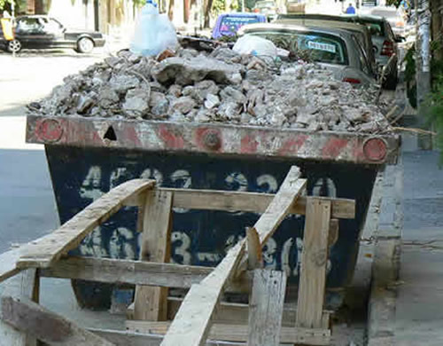 Empresa de containers para escombros y residuos en St. Andrés de la Barca.