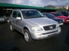 Venta de coche Mercedes Ml 270 Cdi Restyling '03 en Pobra Do Caramiñal - mejor precio | unprecio.es