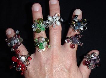 Collares, anillos, pulseras y seda, perlas de vidrio, perlas y Swarovski Cristal