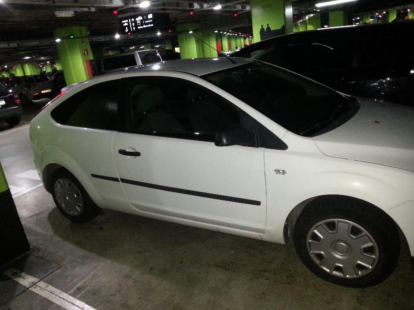 Ford - focus 1. 6 cc 109 cv