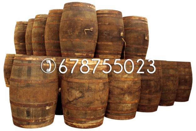 Venta de barricas usadas de madera para decoración