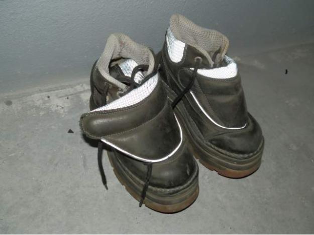 VENDO BOTAS ART COMPANY PLATAFORMA Y VELCRO TALLA 37