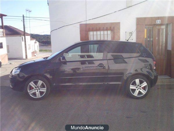 VENDO VOLKSWAGEN POLO