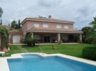 Chalet con 5 dormitorios se vende en Marbella, Costa del Sol - mejor precio | unprecio.es