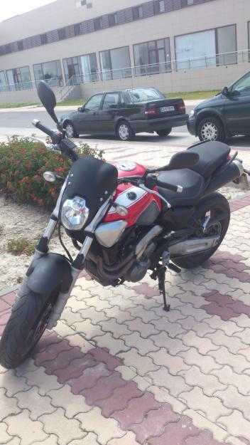 Yamaha MT 03 roja