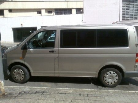 VOLKSWAGEN TRANSPORTER SHUTTLE - BARCELONA
