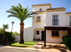 Adosado con 3 dormitorios se vende en Estepona, Costa del Sol - mejor precio | unprecio.es