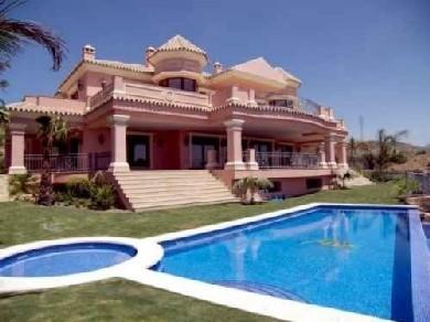 Chalet con 5 dormitorios se vende en Benahavis, Costa del Sol