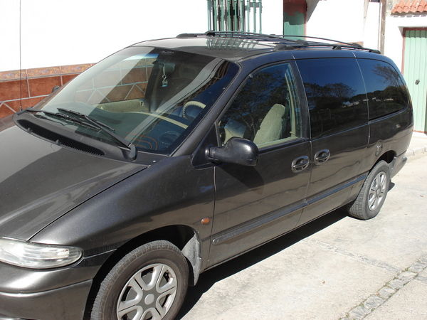 chrysler grand voyager(acepto cambios)