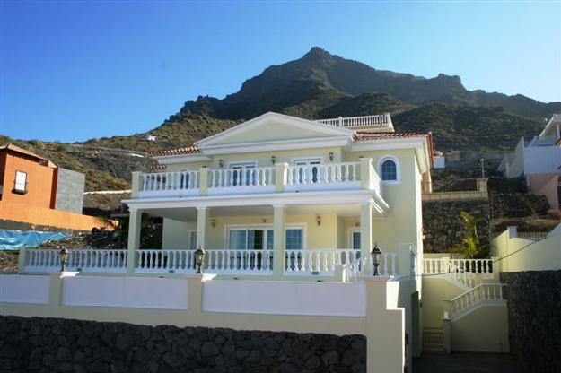 4b  , 4ba   in Roque del Conde,  Canary Islands   - 1044750  EUR
