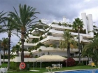 Apartamento con 3 dormitorios se vende en Marbella, Costa del Sol - mejor precio | unprecio.es
