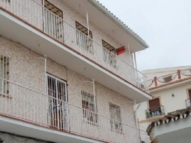 Apartamento con 4 dormitorios se vende en Alhaurin el Grande