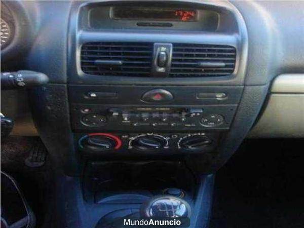 Renault Clio Dynamique 1.2 16V