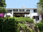 Chalet con 4 dormitorios se vende en Benalmadena Pueblo, Costa del Sol - mejor precio | unprecio.es