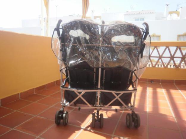 Se venden una silla y un carro de bebes para Gemelos