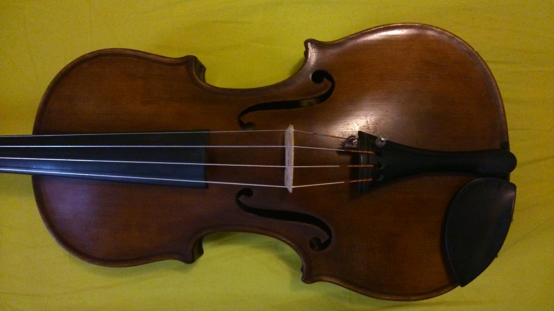 Violín antiguo con tasación