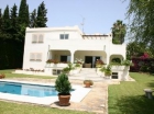 Chalet con 5 dormitorios se vende en Marbella, Costa del Sol - mejor precio | unprecio.es