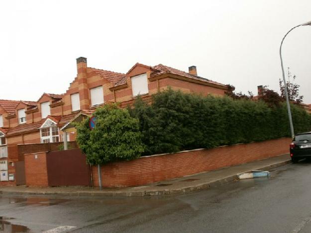 Casa adosada en Alovera