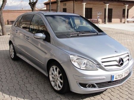 MERCEDES CLASE B B200 - MADRID