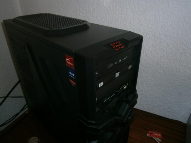 Se vende PC completo gama alta.