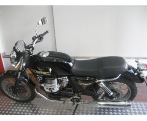 MOTO GUZZI V7