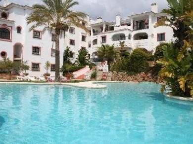 Apartamento con 4 dormitorios se vende en Marbella, Costa del Sol