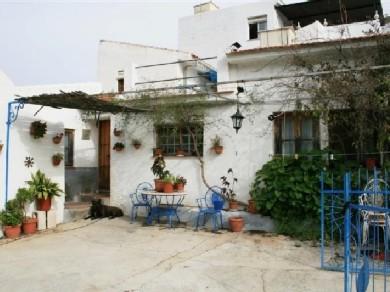 Chalet con 3 dormitorios se vende en Alhaurin el Grande